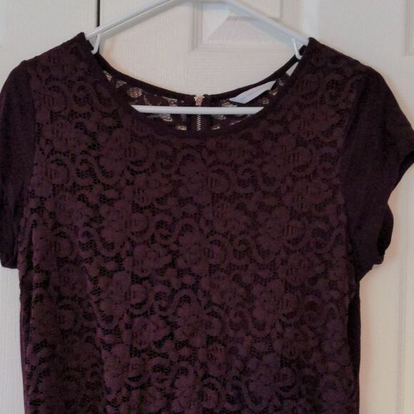 Like new deep red burgundy short sleeve tunic size m with lace overlay front - Picture 4 of 10
